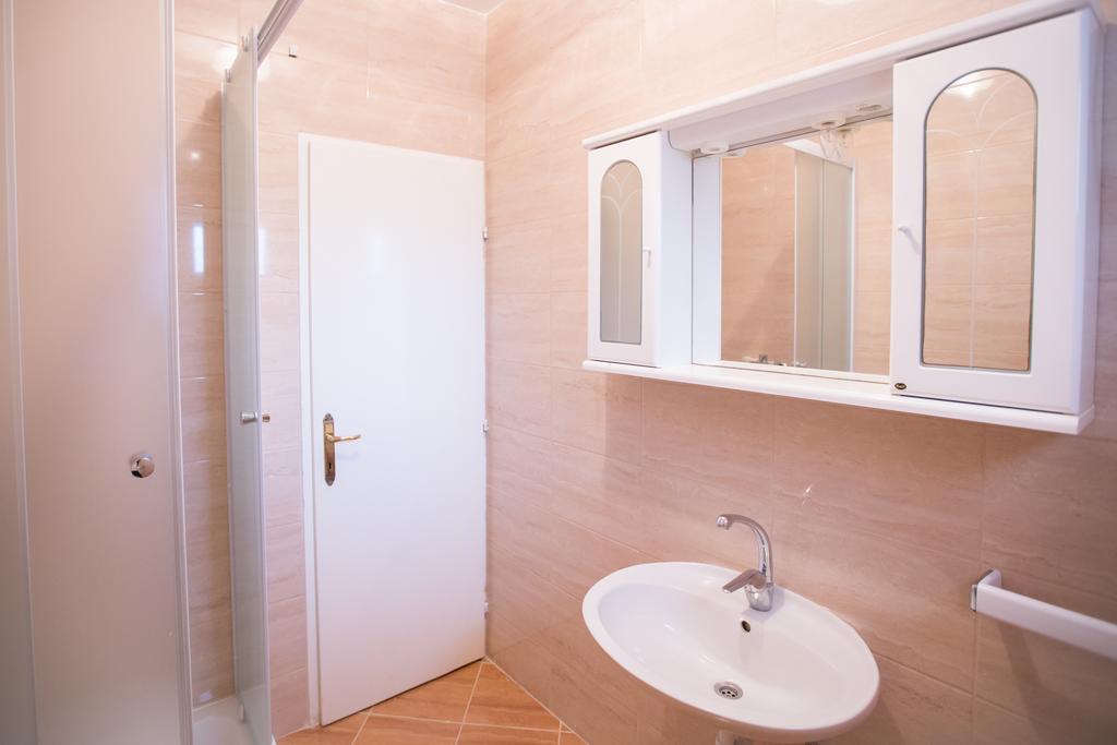 Apartments Dunja Piric Lopar Pokoj fotografie
